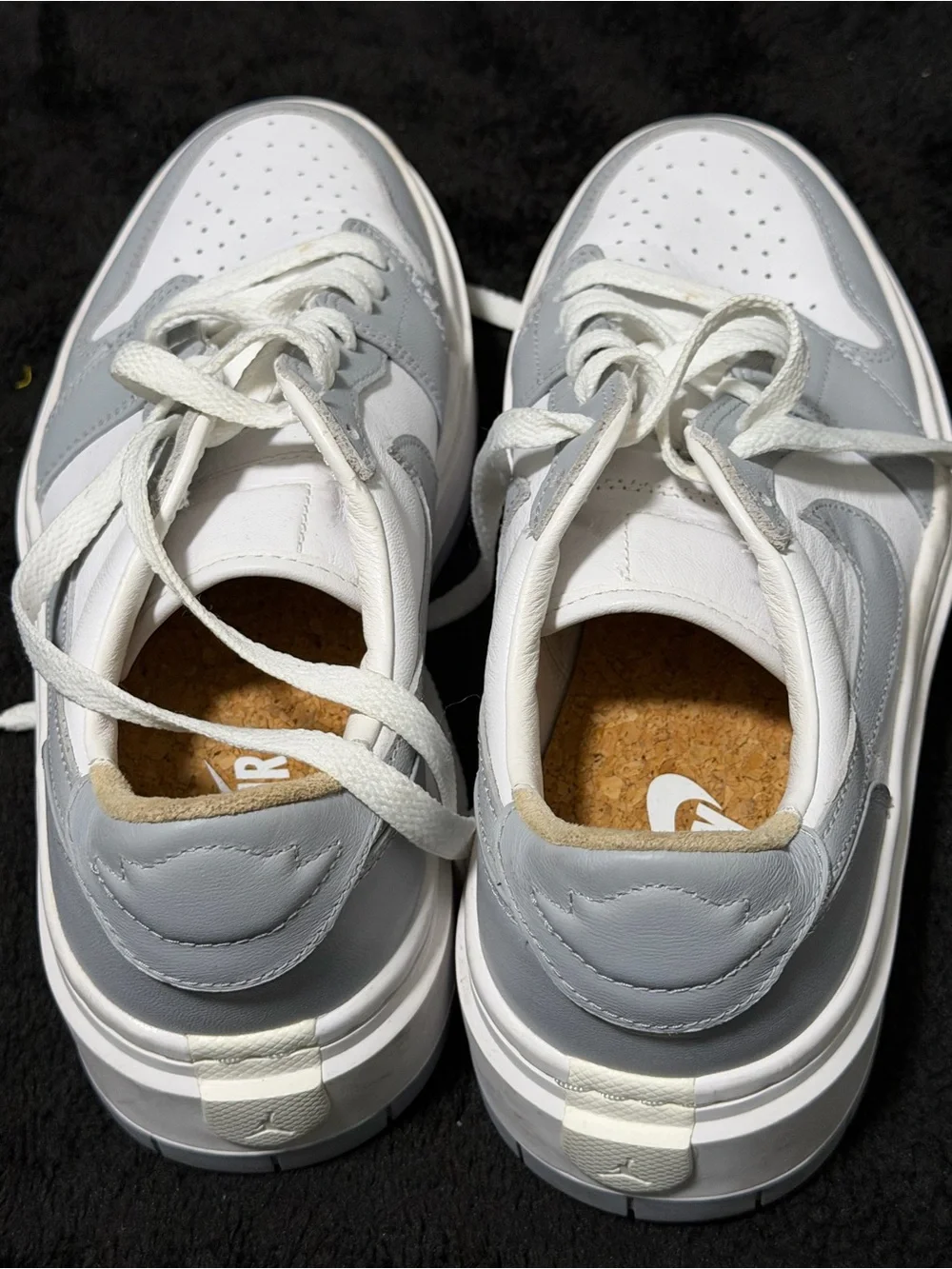 Nike Women's Low-Top Sneakers in White and Light Gray